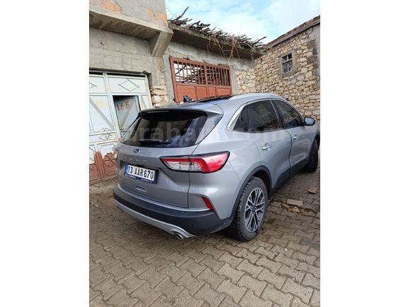 Sahibinden Ford Kuga 1.5 EcoBoost Titanium 2023 Model