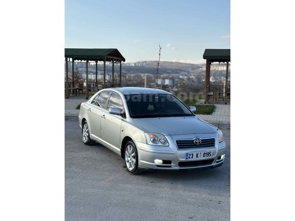 Sahibinden Toyota Avensis 1.6 Comfort 2004 Model  323.000 km Gri (Gümüş)