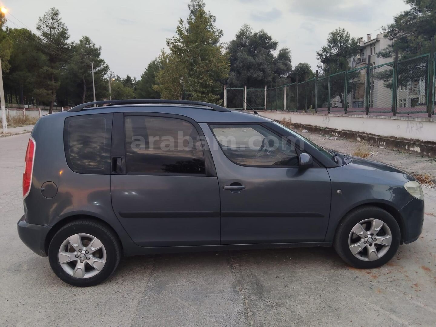 Sahibinden Skoda Roomster 1.6 2007 Model Muğla 225.000 km Füme 6