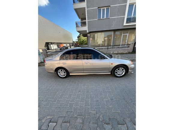 Sahibinden Honda Civic 1.6i VTEC ES 2004 Model
