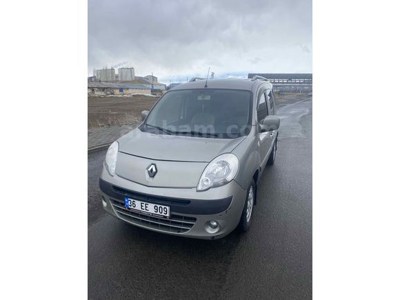 Sahibinden Renault Kangoo Multix 1.5 dCi 
Extreme 2011 Model
Üste alacağım yada kafa kafaya araçlarla takas olur 
 