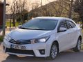 2015 MODEL 142 000 KM COROLLA  ADVANCE  EN FULU