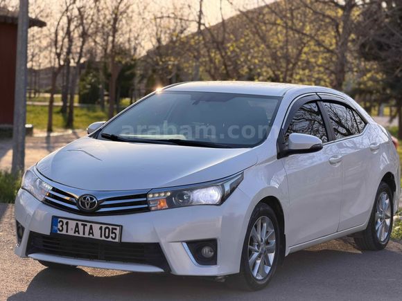 2015 MODEL 142 000 KM COROLLA  ADVANCE  EN FULU