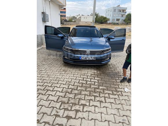 Sahibinden Volkswagen Passat 1.6 TDi BlueMotion Highline 2015 Model Diyarbakır 187.000 km Mavi (metalik)