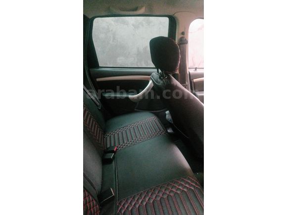 Sahibinden Dacia Duster 1.5 dCi Laureate 2013 Model  47.000 km Siyah