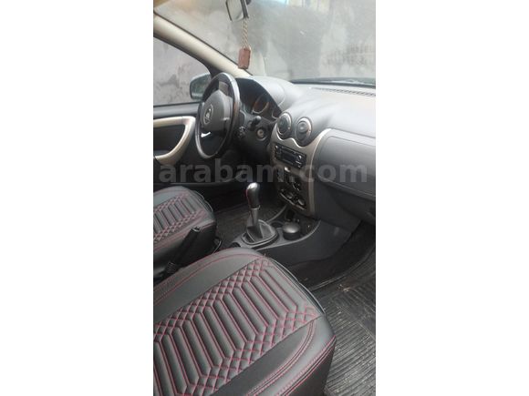 Sahibinden Dacia Duster 1.5 dCi Laureate 2013 Model  47.000 km Siyah