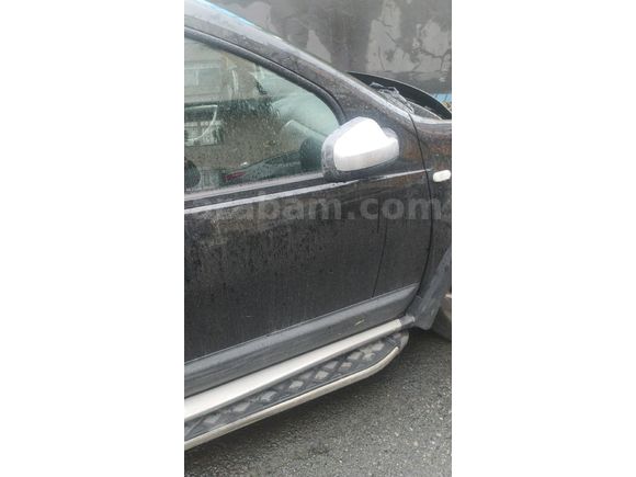 Sahibinden Dacia Duster 1.5 dCi Laureate 2013 Model  47.000 km Siyah