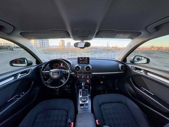 Audi A3 Sportback 1.6 TDI Attraction 2014 Model