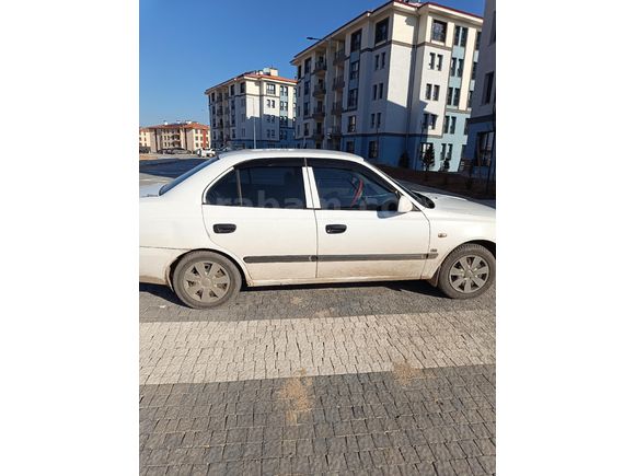 Sahibinden Hyundai Accent 1.5 CRDi Admire 2005 Model