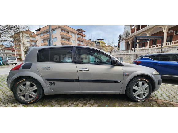 Sahibinden Renault Megane 1.6 Dynamique 2005 Model