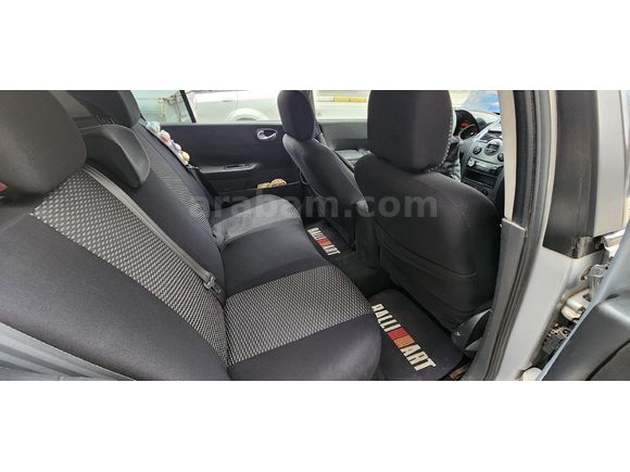 Sahibinden Renault Megane 1.6 Dynamique 2005 Model