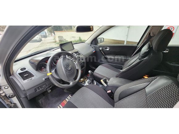 Sahibinden Renault Megane 1.6 Dynamique 2005 Model