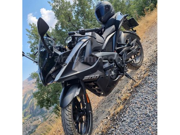 Sahibinden Bajaj Pulsar 200 RS  
ARACIN İLK  SAHİBİ BENİM  SIFIR ALDIM