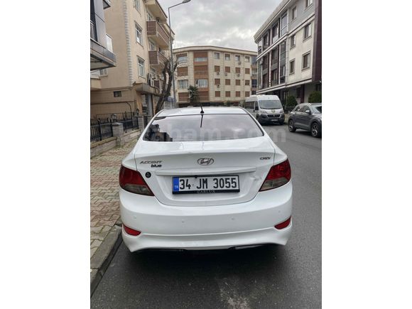 Sahibinden Hyundai Accent Blue 1.6 CRDI Mode Plus 2014 Model 