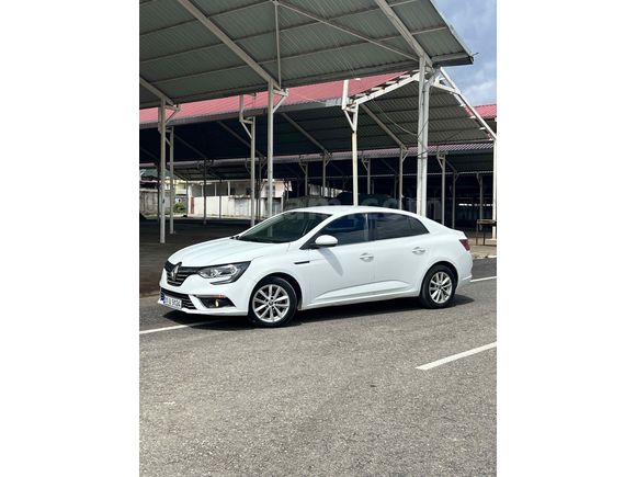 Sahibinden Renault Megane 1.5 Blue DCI Touch 2020 Model 
