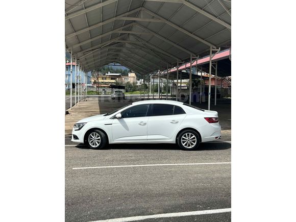 Sahibinden Renault Megane 1.5 Blue DCI Touch 2020 Model 
