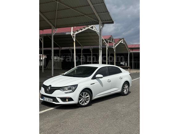 Sahibinden Renault Megane 1.5 Blue DCI Touch 2020 Model 