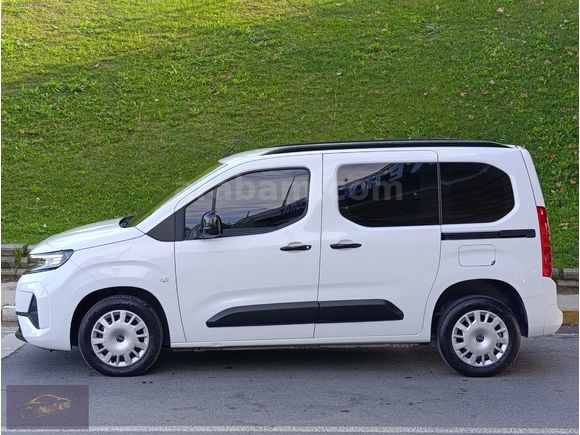 2025 MODEL BOYASIZ DEĞİŞENSİZ OPEL COMBO