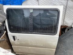 MİTSUBİSHİ L300 SOL SÜRGÜLÜ KAPI KLAS OTO