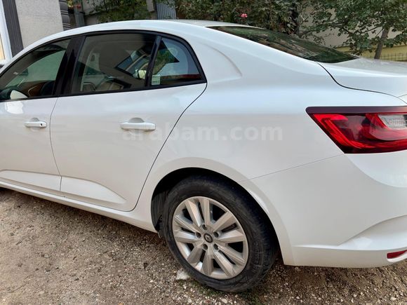 Sahibinden Renault Megane 1.5 Blue DCI Joy 2021 Model