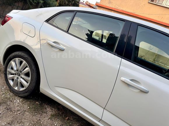Sahibinden Renault Megane 1.5 Blue DCI Joy 2021 Model