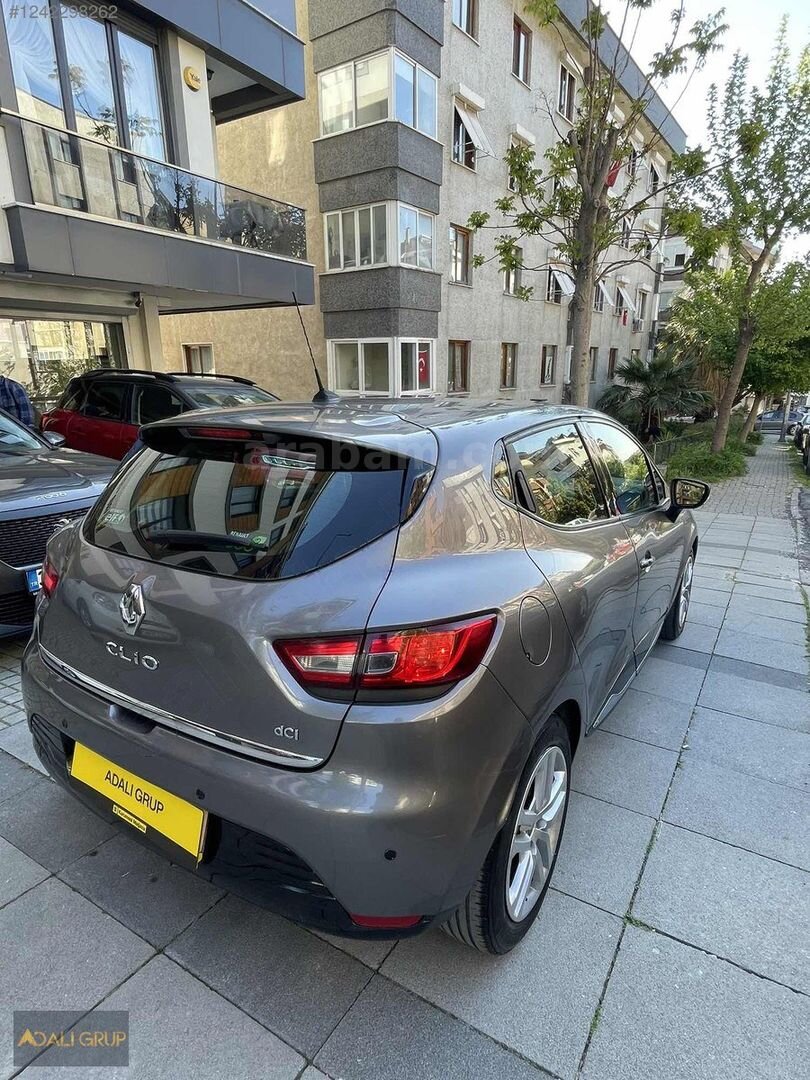 Galeriden Renault Clio 1.5 dCi Touch 2013 Model İstanbul 215.000 km Gri 6