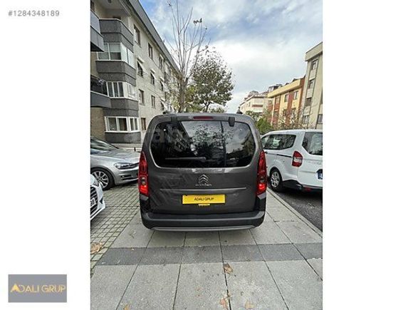 ADALI'dan BERLİNGO SHİNE(CAM TAVAN)/280BİN PEŞİN-55BİN X 24 AY