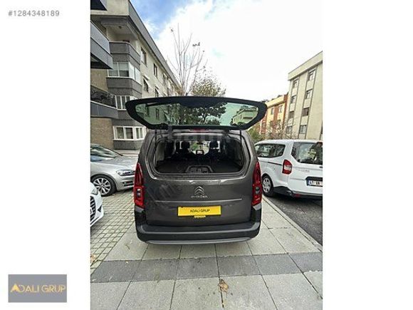 ADALI'dan BERLİNGO SHİNE(CAM TAVAN)/280BİN PEŞİN-55BİN X 24 AY