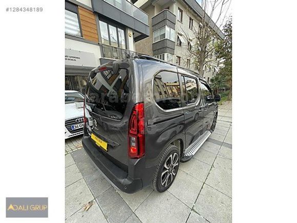 ADALI'dan BERLİNGO SHİNE(CAM TAVAN)/280BİN PEŞİN-55BİN X 24 AY