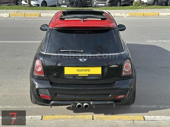 Yeditepe'den 2011 JOHN COOPER WORKS ,85.000 KM'DE CAM TAVAN