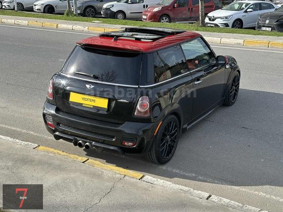Yeditepe'den 2011 JOHN COOPER WORKS ,85.000 KM'DE CAM TAVAN