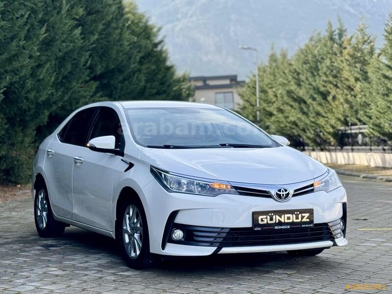 GÜNDÜZ GALERİDEN MAKYAJLI KASA TOYOTA COROLLA 1.4 4D OTOMATİK