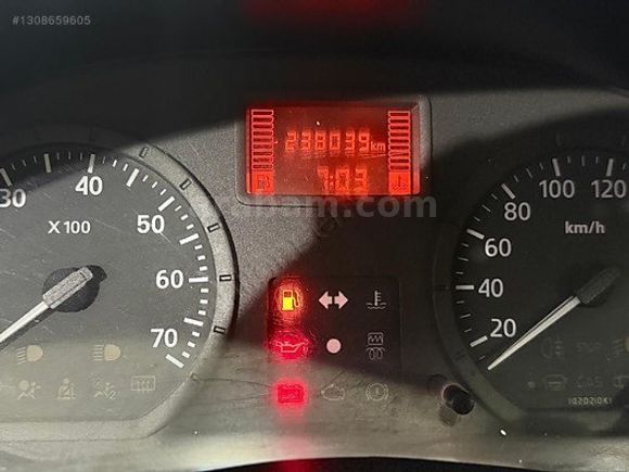 S&R AUTO DAN TEMİZ BAKIMLI 2009 MODEL DACİA LOGAN