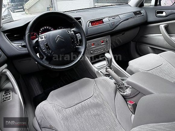 DNR MOTOR' 2012 252 BİN KM CİTROEN C5 1.6 e-HDİ SUNROOF BOYASIZ