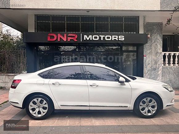 DNR MOTOR' 2012 252 BİN KM CİTROEN C5 1.6 e-HDİ SUNROOF BOYASIZ