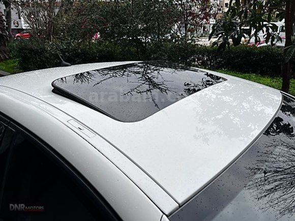 DNR MOTOR' 2012 252 BİN KM CİTROEN C5 1.6 e-HDİ SUNROOF BOYASIZ