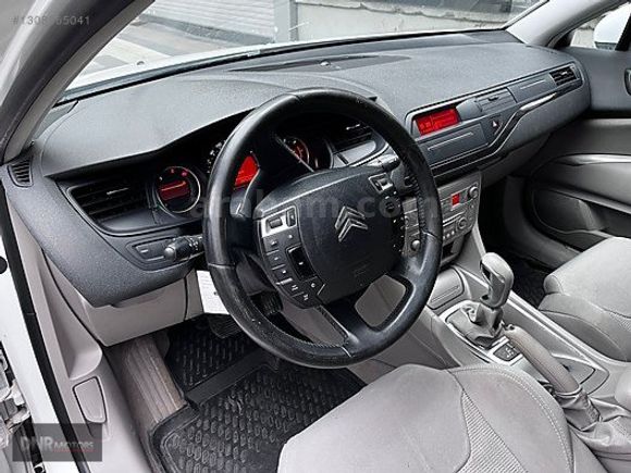 DNR MOTOR' 2012 252 BİN KM CİTROEN C5 1.6 e-HDİ SUNROOF BOYASIZ