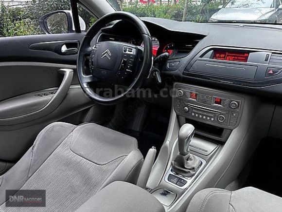 DNR MOTOR' 2012 252 BİN KM CİTROEN C5 1.6 e-HDİ SUNROOF BOYASIZ