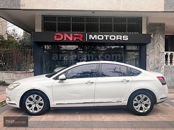 DNR MOTOR' 2012 252 BİN KM CİTROEN C5 1.6 e-HDİ SUNROOF BOYASIZ