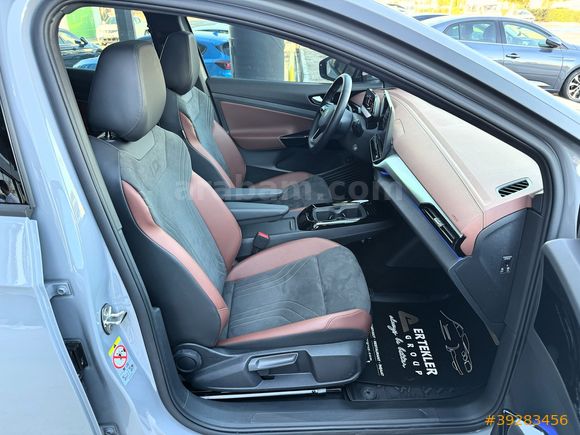 2025 MODEL VOLKSWAGEM ID.4 PURE HATASIZ BOYASIZ İÇİ TABA CAM TVN