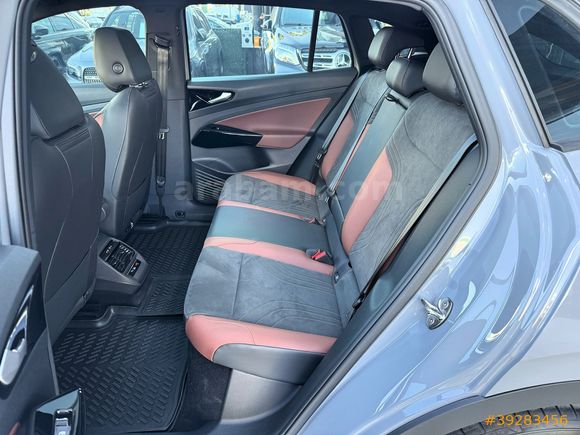 2025 MODEL VOLKSWAGEM ID.4 PURE HATASIZ BOYASIZ İÇİ TABA CAM TVN