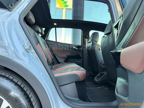 2025 MODEL VOLKSWAGEM ID.4 PURE HATASIZ BOYASIZ İÇİ TABA CAM TVN