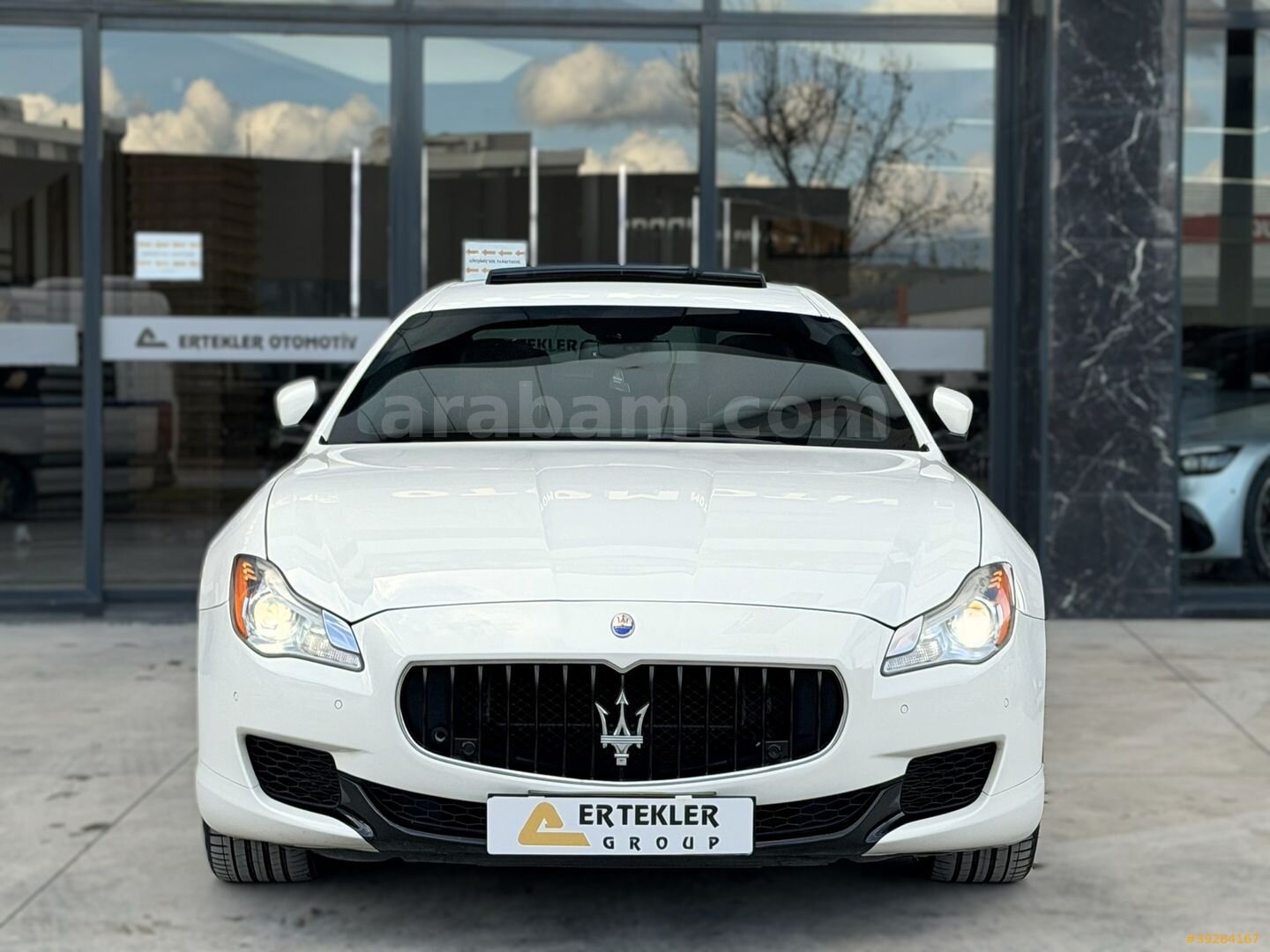 Galeriden Maserati Quattroporte 3.0 2013 Model İzmir 171.000 km Beyaz 3