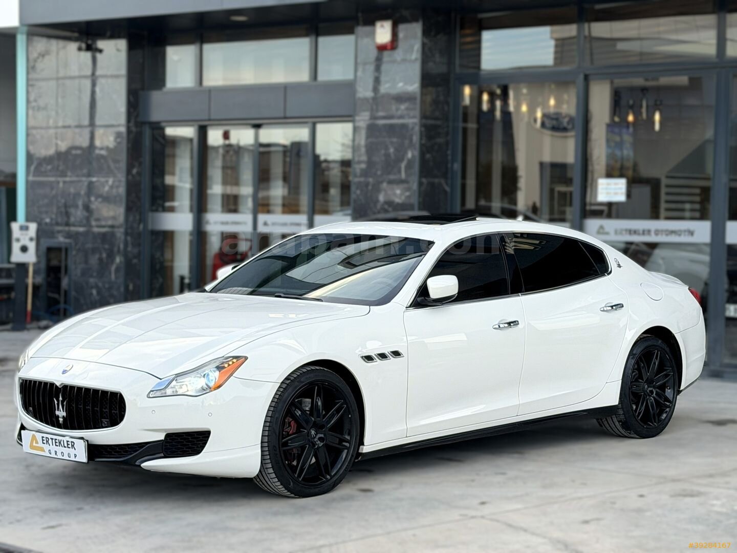Galeriden Maserati Quattroporte 3.0 2013 Model İzmir 171.000 km Beyaz 4