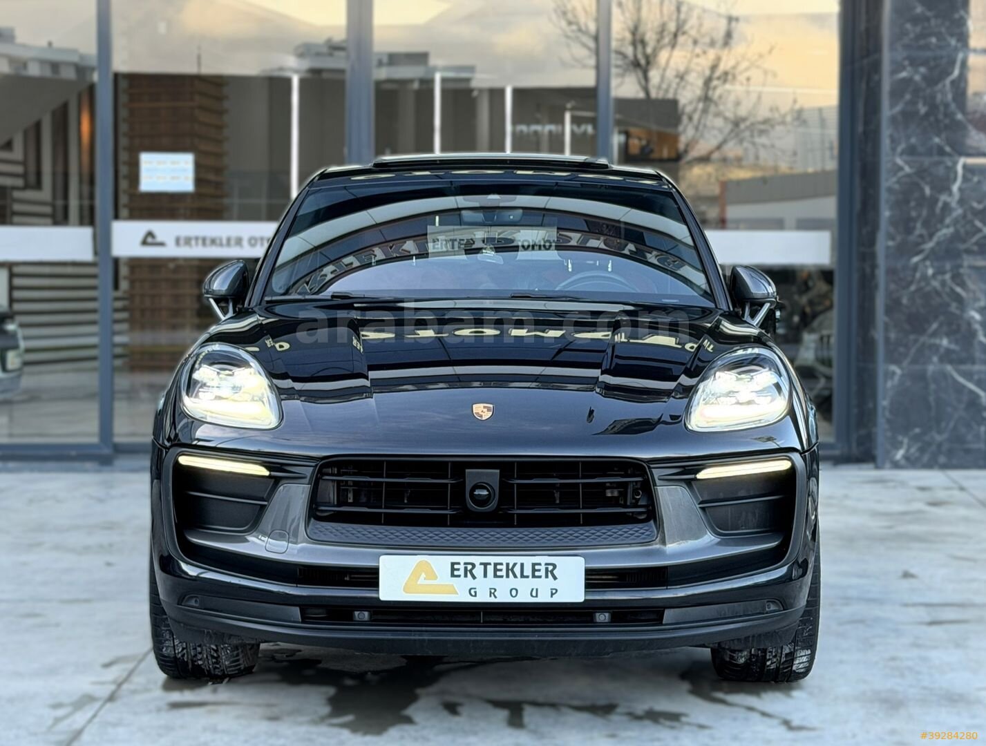 Galeriden Porsche Macan 2.0 T 2023 Model İzmir 69.100 km Siyah 3