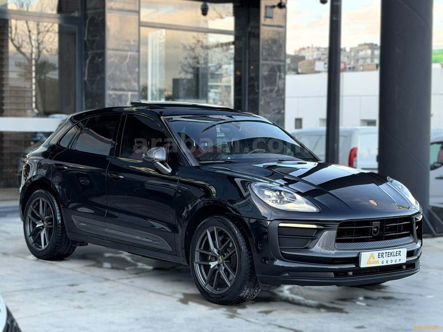 Galeriden Porsche Macan 2.0 T 2023 Model İzmir 69.100 km Siyah 2