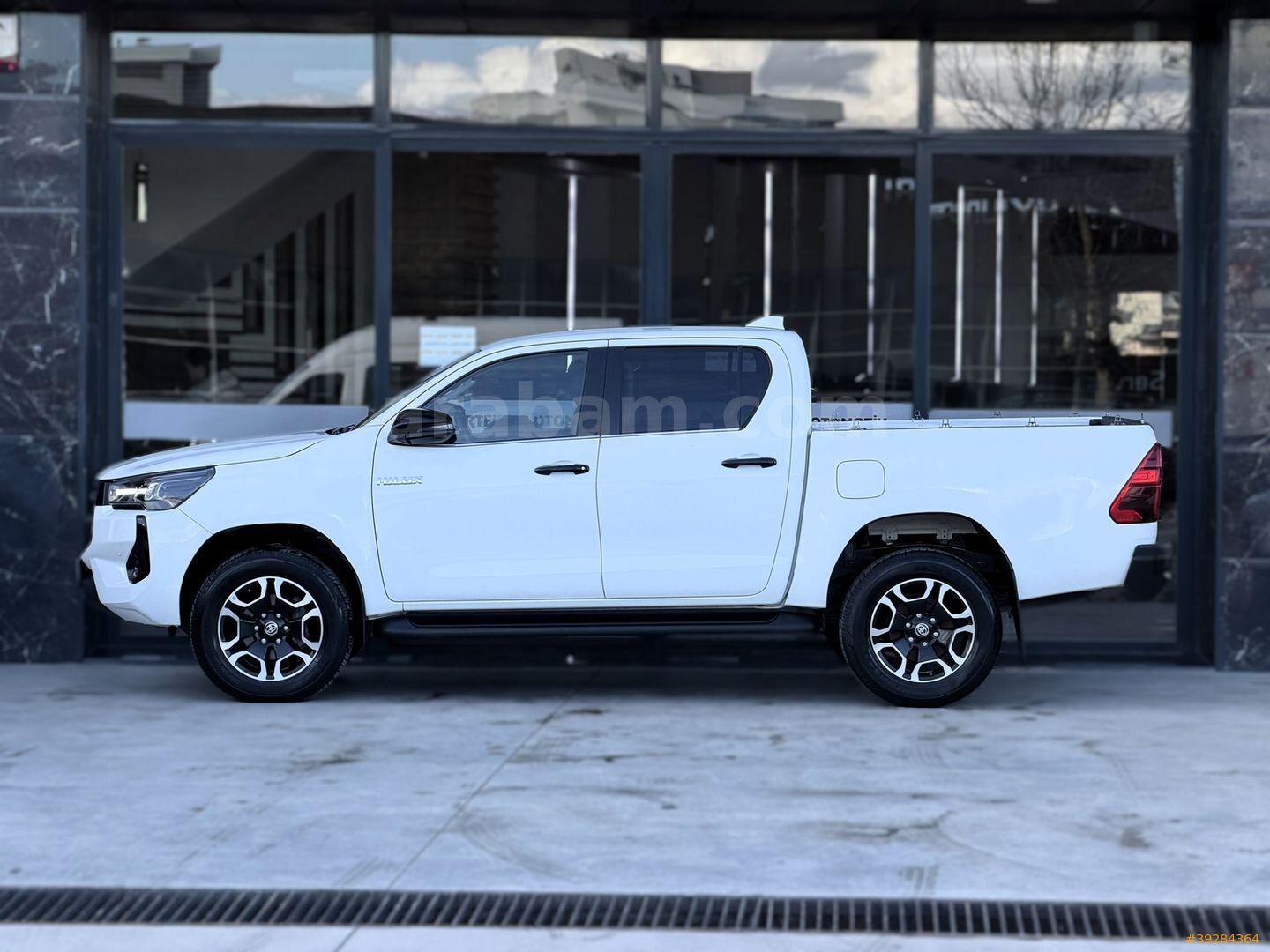 VADE FARKSIZ TAKSİT /2024/TOYOTA/HİLUX/4X4/HATASIZ/BOYASIZ 5