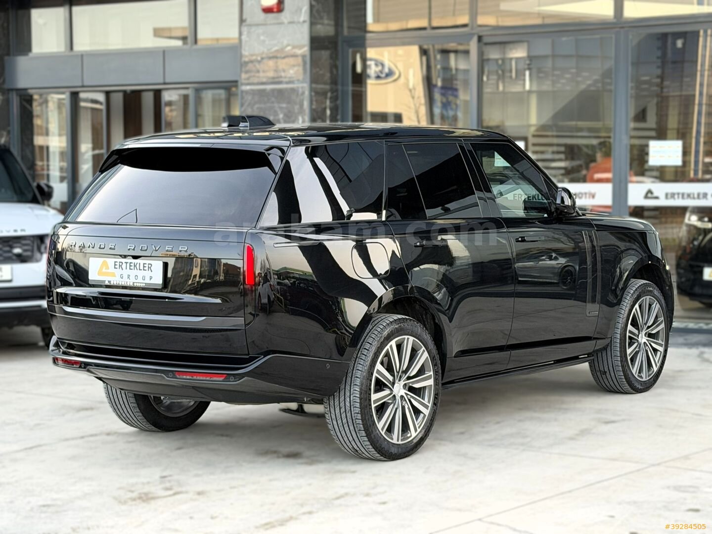 Galeriden Land Rover Range 3.0 D Autobiography 2025 Model İzmir 12.000 km Siyah 7