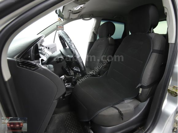 ///2001 MODEL FORD FOCUS 1.6 KLİMALI K.KARTI GEÇERLİDİR///