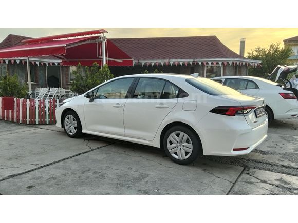 Sahibinden Toyota Corolla 1.5 Vision Plus 2026 Model 4000km